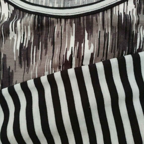 LuLaRoe Tops - Lularoe Randy tee black and white